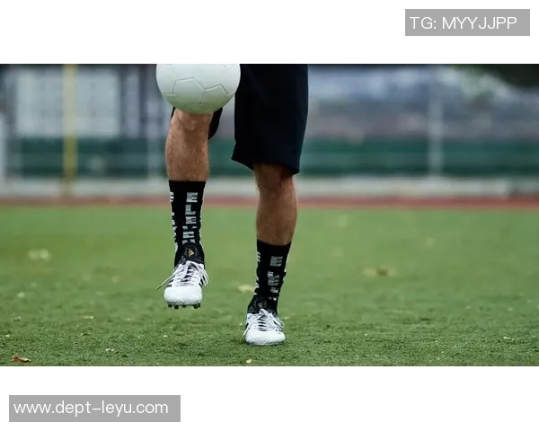 踢足球的方式探索：从技巧到团队协作的全面解析与实践指南